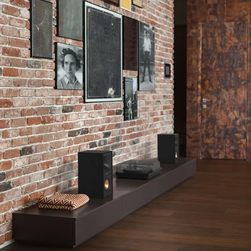 Regálové reproduktory - Klipsch R-40M